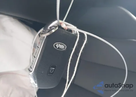 2021 Kia K5 Gt-Line z USA, uszkodzony, nr VIN 5XXG64J20MG065326